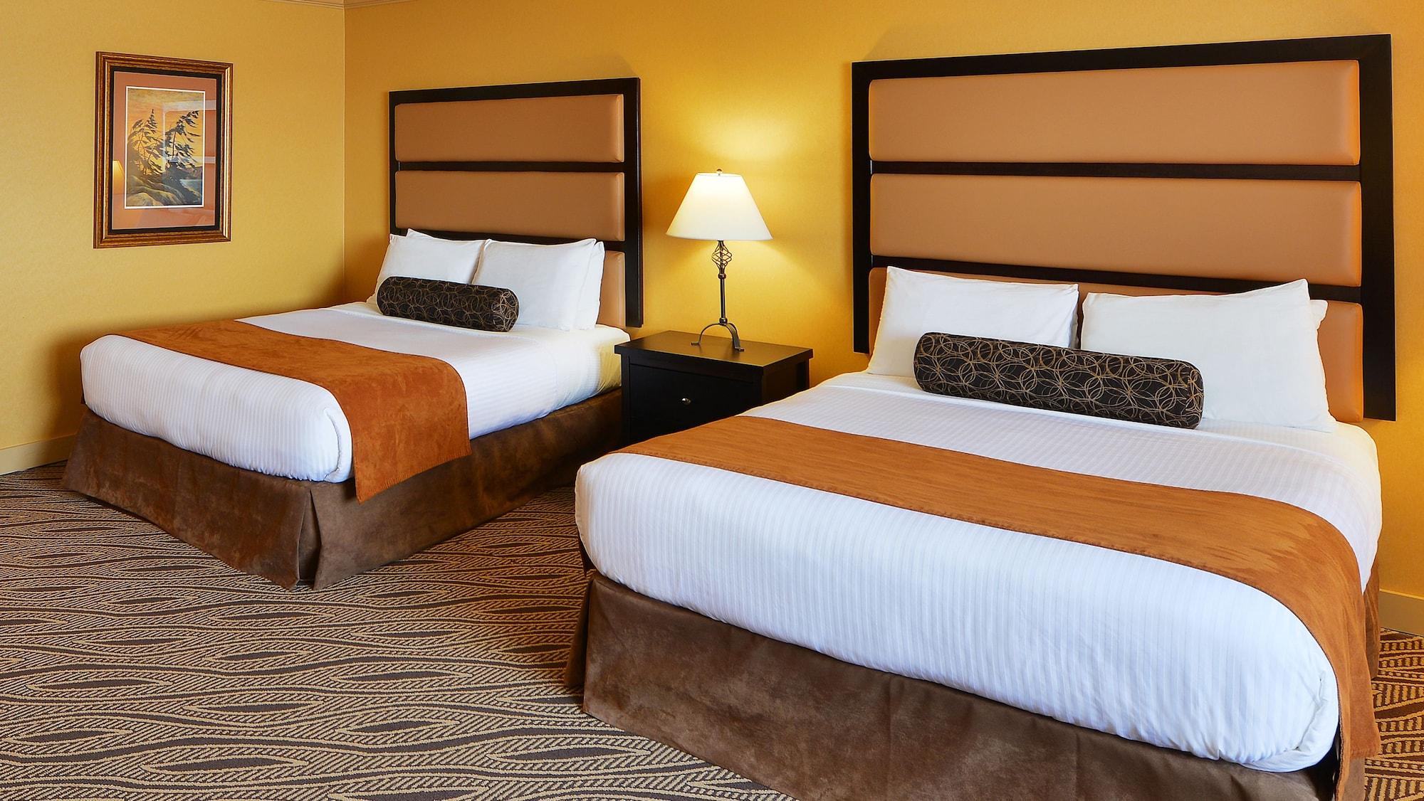 Prestige Inn Golden Εξωτερικό φωτογραφία