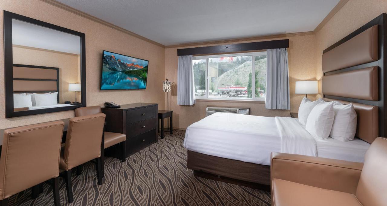 Prestige Inn Golden Εξωτερικό φωτογραφία