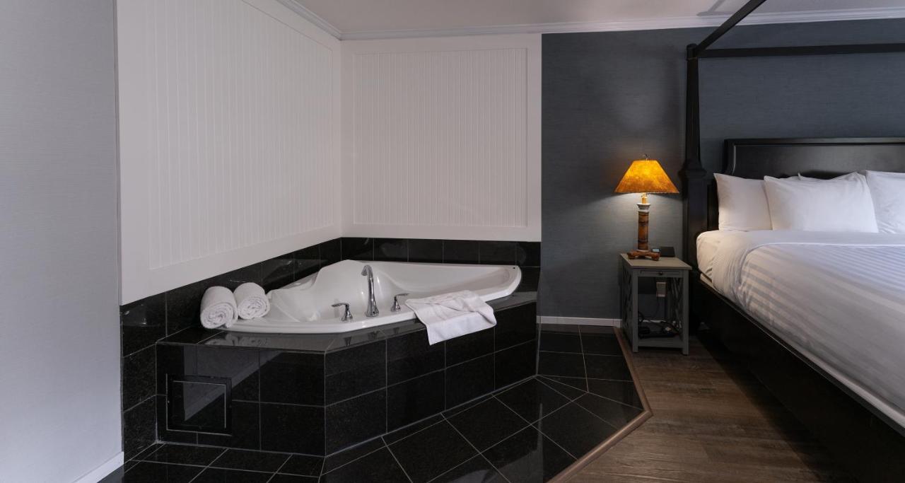 Prestige Inn Golden Εξωτερικό φωτογραφία